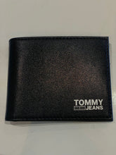 CARTEIRA TOMMY TJM ESSENTIAL CC WALLET L PRETO