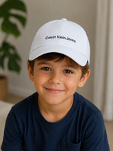BONE CK BOY ABA CURVA 5 GOMOS SARJA LOGO BRANCO