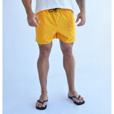 SHORT RESERVA MASC PRAIA LISO AMARELO GE AMARELO GEMA