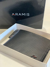 CARTEIRA ARAMIS COURO GRANDE ESTAMPA PRE PRETO