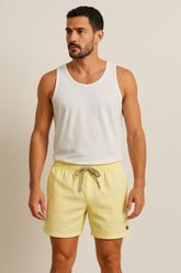 NOVO SHORT LINHO MASC LISO AMARELO CLARO