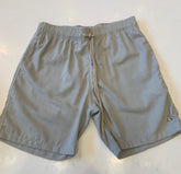 NOVO SHORT LINHO MASC LISO CINZA CLARO