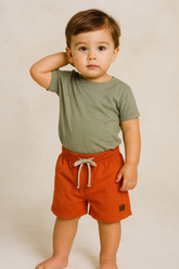 NOVO SHORT LINHO MASC KIDS LISO LARANJA ESCURO