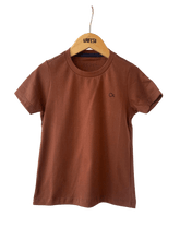 CAMISETA OGOCHI INF MC ESSENCIAL MARROM 1220