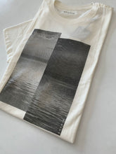 CAMISETA ARAMIS FOTOGRAFIA DESLOCADA OFF WHITE