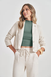 BLAZER CROPPED FEM EM SARJA LINHO NATURAL