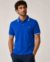 POLO MASC MC DET GOLA LACOSTE AZUL CLARO HH7