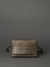 BOLSA CKJ FEM PEQUENA CKJ 3 EM 1 FLOATER MILITAR