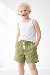 SHORT TACTEL MASC KIDS LISO VERDE SECO