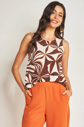 CALCA FEM EM PLANO CREPONADO CONHAQUE