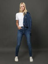 CALCA CKJ FEM JEANS SKINNY HIGH RISE AZUL MEDIO