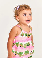 PIMPAO FEM DANCANDO ENTRE FLORES ROSA/BRANCO