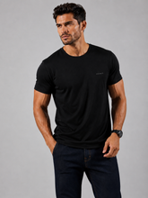 CAMISETA MC ARAMIS ESTAMPA FOLHAGEM PRETO