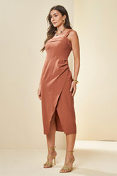 VESTIDO MIDI ALCA ALFAIATARIA COMFY CACAU