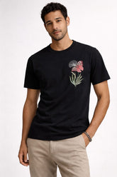 CAMISETA SLIM VINTAGE FLORAL ELEMENTS PRETO