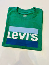 CAMISETA MC LEVIS KIDS SPORTSWEAR LOGO VERDE
