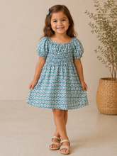 VESTIDO LISTRA FLOR FABULA AZUL CLARO