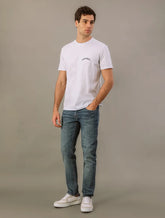 CAMISETA MC CKJ MAS LOGO COLLEGE BRANCO