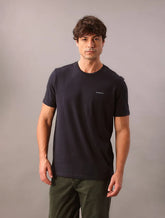 CAMISETA CKJ MAS MC LOGO BASICO PEITO MARINHO