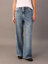 CALCA CKJ FEM JEANS WIDE LEG 5 POCKETS AZUL MEDIO