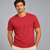 CAMISETA MAS MC BASICA COMFORT ARAMIS VERMELHO CARMIM