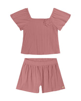 CONJ BL APLIQUE FLOR E SHORT CANEL TRAB ROSA SECO