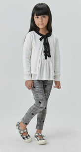 CASACO EM TRICO C FECHAMENTO LACO DECOTE OFF WHITE