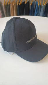 BONE CK BOY ABA CURVA 5 GOMOS SARJA LOGO PRETO