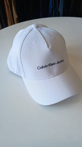 BONE CK MAS ABA CURVA 5 GOMOS SARJA LOGO BRANCO