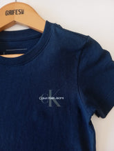 NOVO CAMISETA CKJ KIDS MAS MC REISSUE PEITO MARINHO