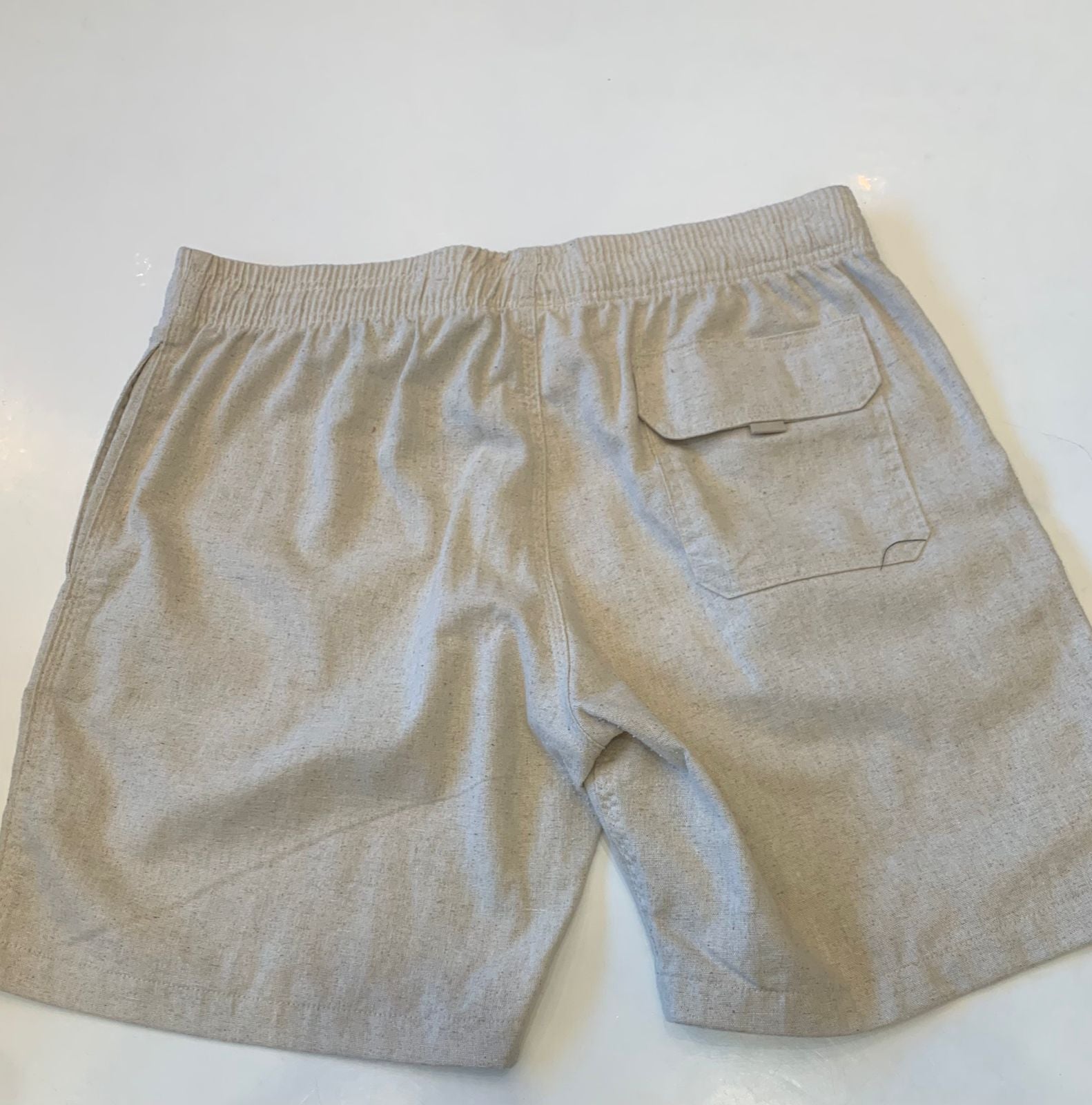NOVO SHORT LINHO MASC LISO AREIA