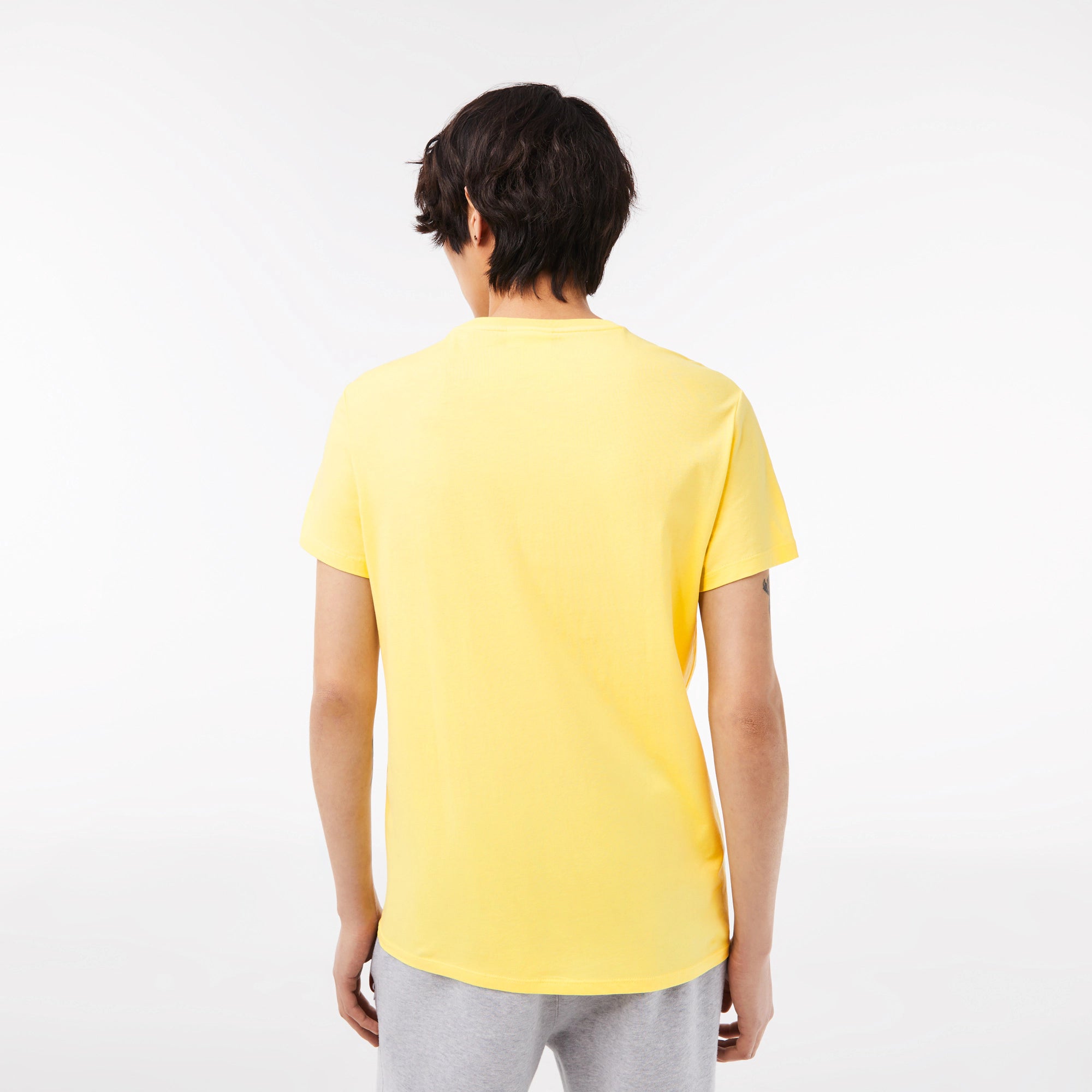 CAMISETA LACOSTE MC MASC BASICA 107 AMARELO