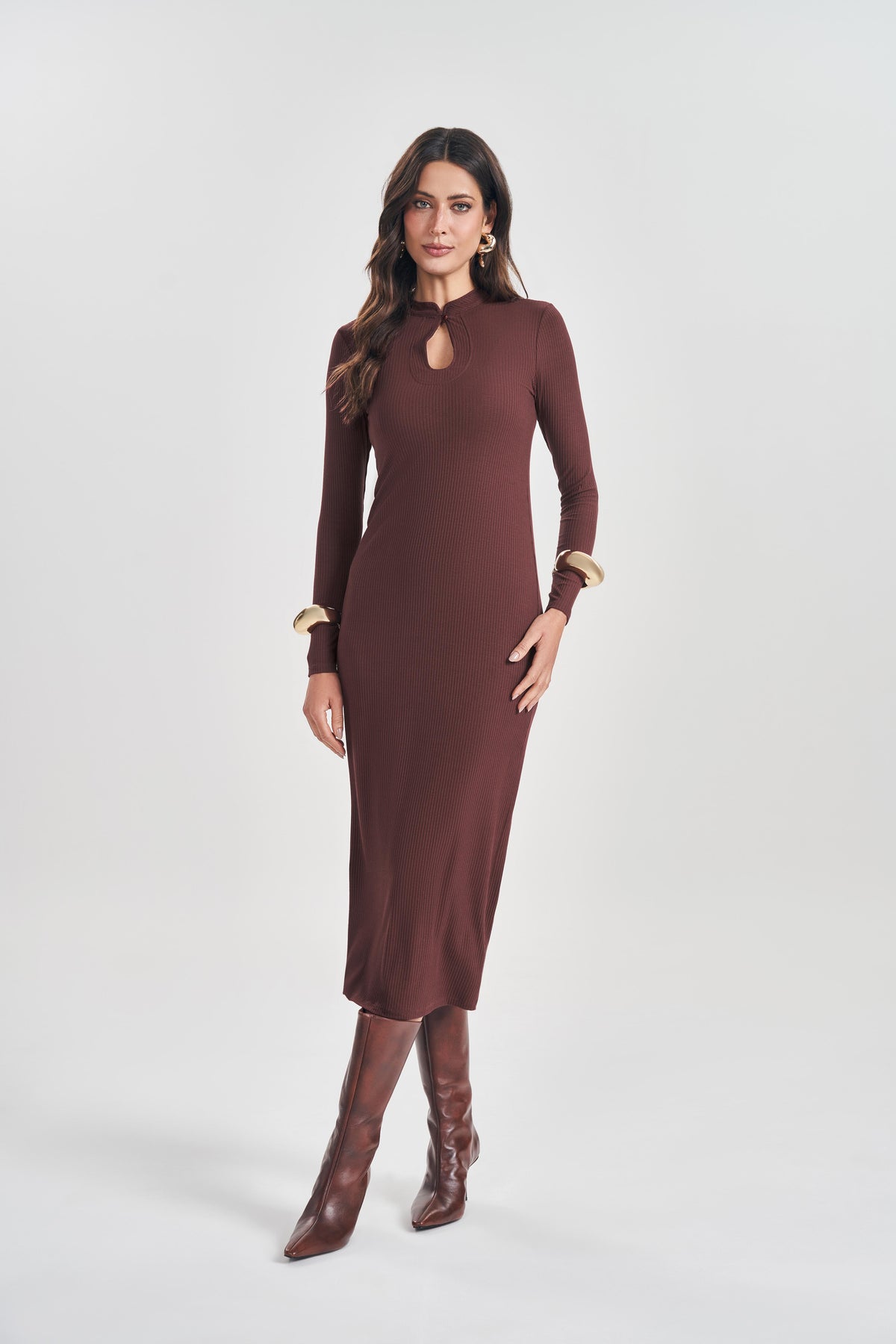 VESTIDO LONGO DE MANGA LONGA EM RIBANA CHOCOLATE