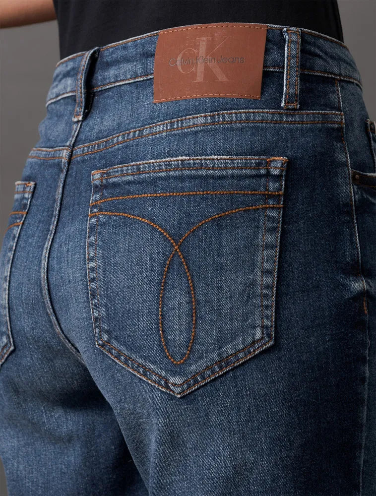 BERMUDA CKJ FEM JEANS MEIO COXA AZUL MEDIO