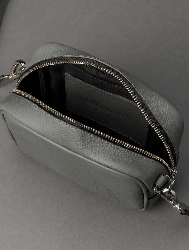 BOLSA CAMERA BAG CKJ FEM QUEIMA CK CHUMBO