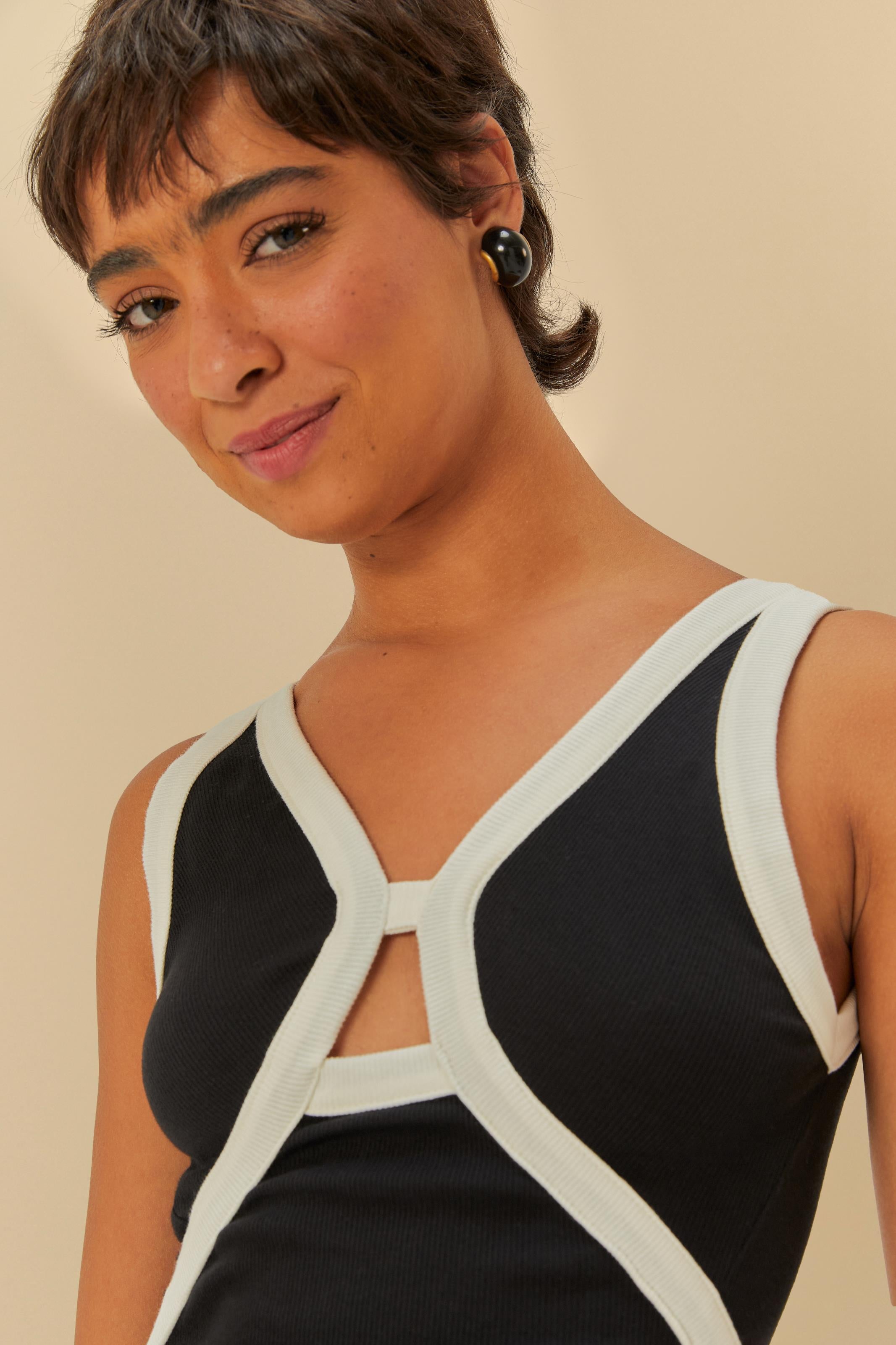 VESTIDO SM RIBANA DEBRUM COLOR PRETO