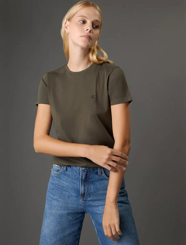 BLUSA MC CKJ FEM LOGO CK BORDADO MILITAR