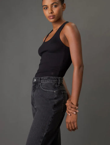 CALCA CKJ FEM JEANS MOM 5 POCKETS PRETO