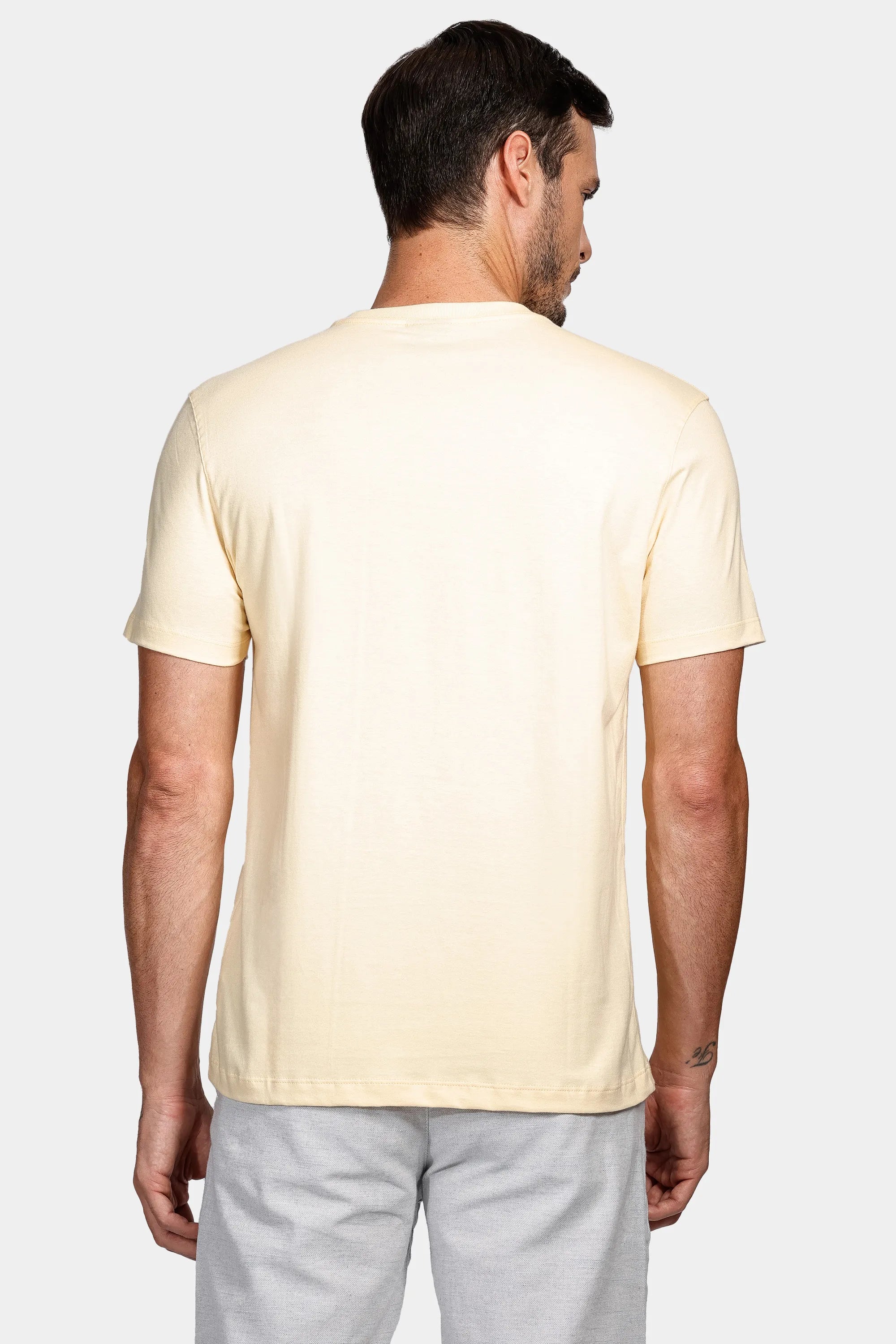 CAMISETA MC MAS ARAMIS BASICA AMARELO PASTEL