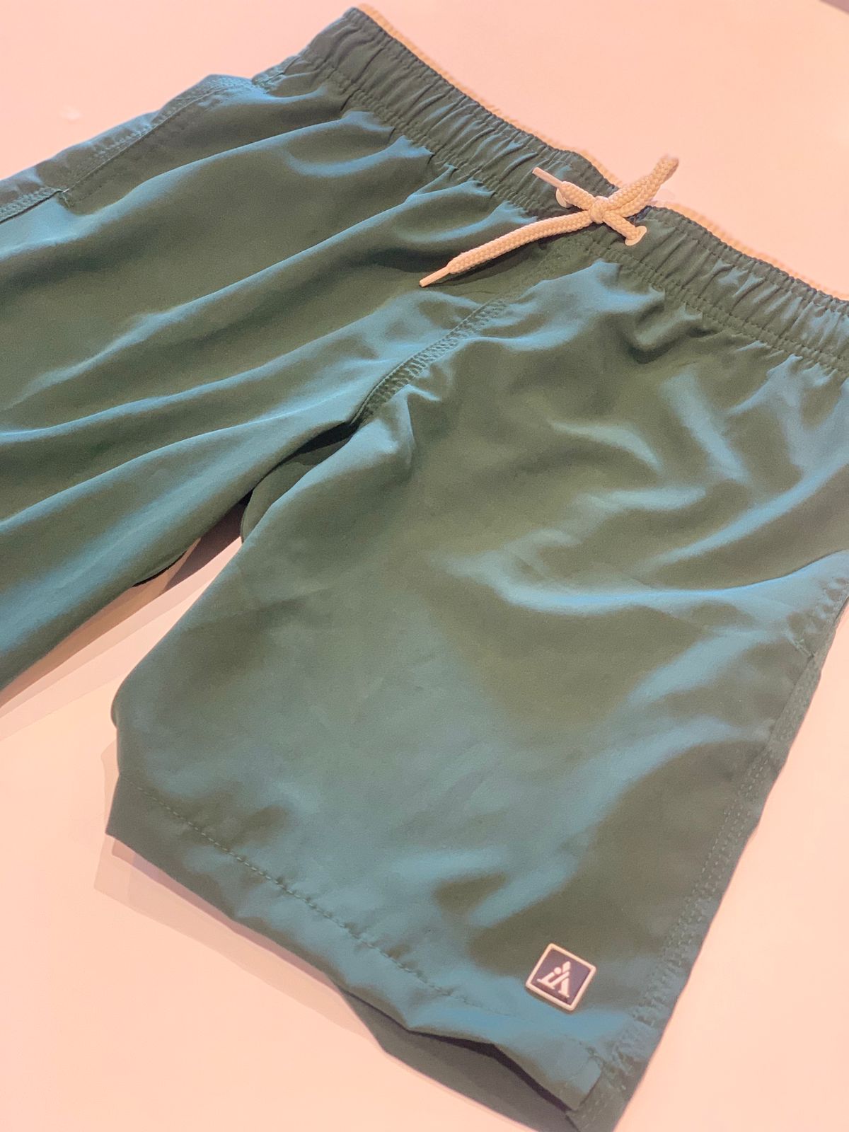 SHORT TACTEL MASC KIDS LISO VERDE FOLHA