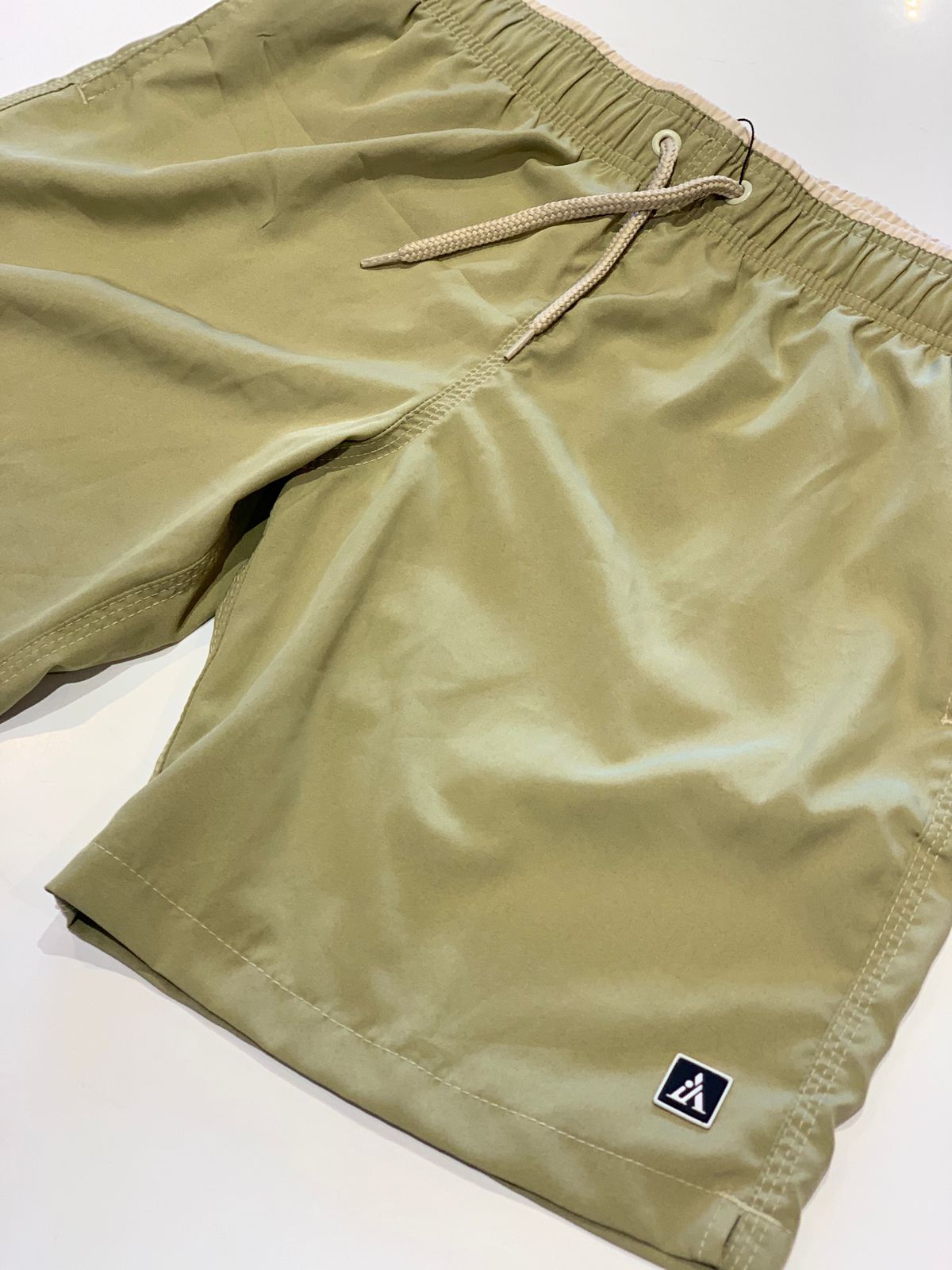 SHORT TACTEL MASC KIDS LISO VERDE SECO
