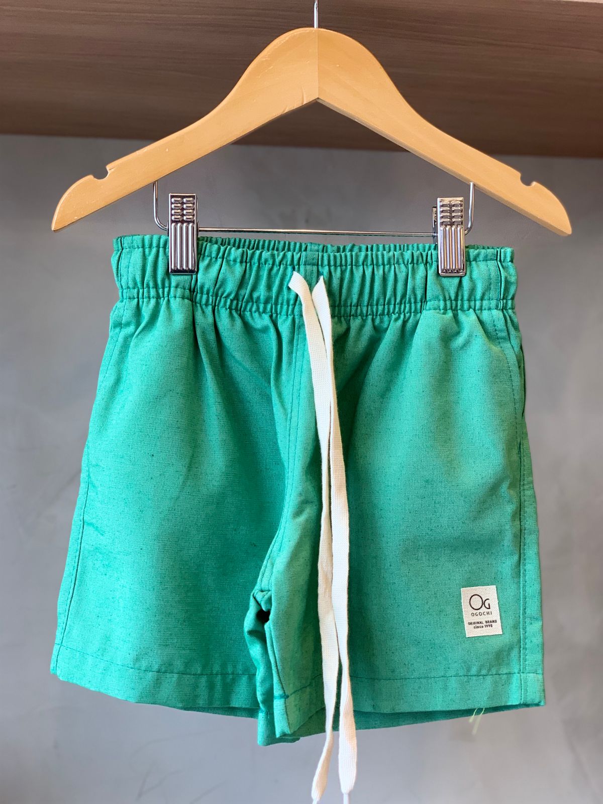 BERMUDA OGOCHI INF RESORT CASUAL CURTA VERDE CLARO 0158