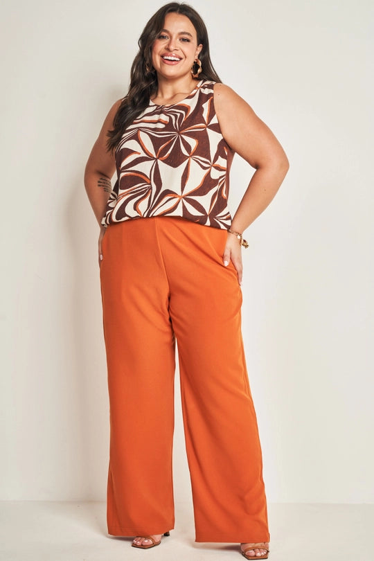 CALCA FEM EM PLANO CREPONADO CONHAQUE