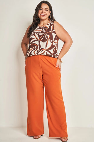 CALCA FEM EM PLANO CREPONADO CONHAQUE