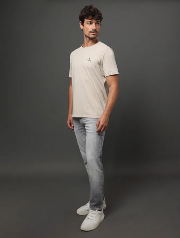 CAMISETA CKJ MAS MC REISSUE PEITO CAQUI CLARO