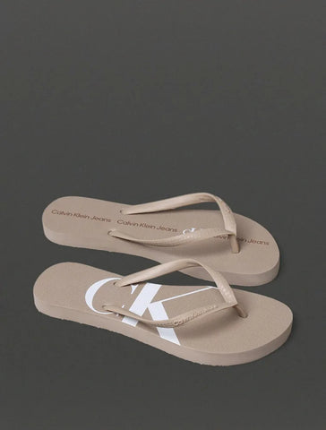 CHINELO CKJ FEM LOGO CORRIDO CK CAQUI CLARO