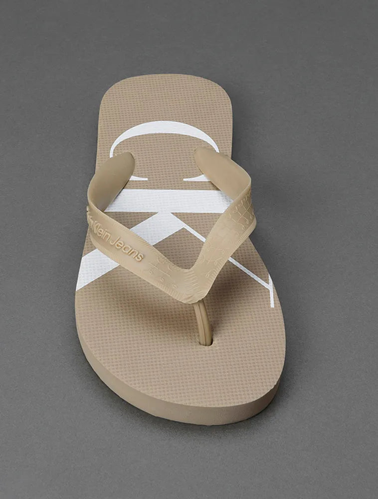 CHINELO CKJ KIDS MAS LOGO CORRIDO CK CAQUI CLARO