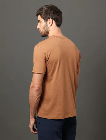 CAMISETA MC CKJ MASC LOGO CENTRALIZADO HAVANA