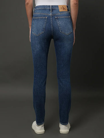 CALCA CKJ FEM JEANS SKINNY HIGH RISE AZUL MEDIO