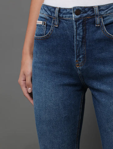 CALCA CKJ FEM JEANS SKINNY HIGH RISE AZUL MEDIO